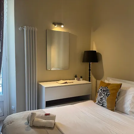 Apartment La Regina Delle Locazioni Ai Navigli Milan