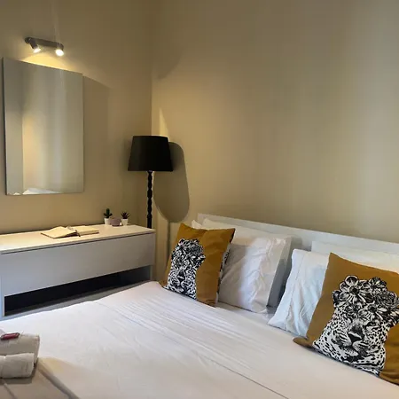 Apartment La Regina Delle Locazioni Ai Navigli Milan